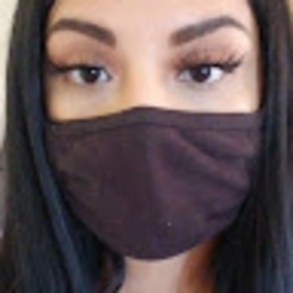 Meet your Posher, Daniela